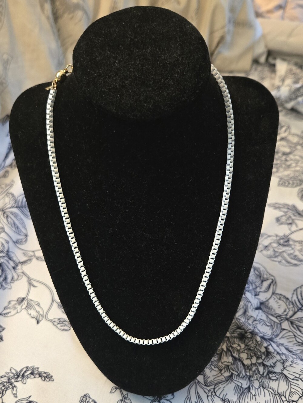 By Alexa Rae White Necklace - Picture 8 of 8